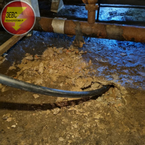 Прокладка трубопроводов под коммуникации.