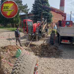 Прокладка трубопроводов под коммуникации.